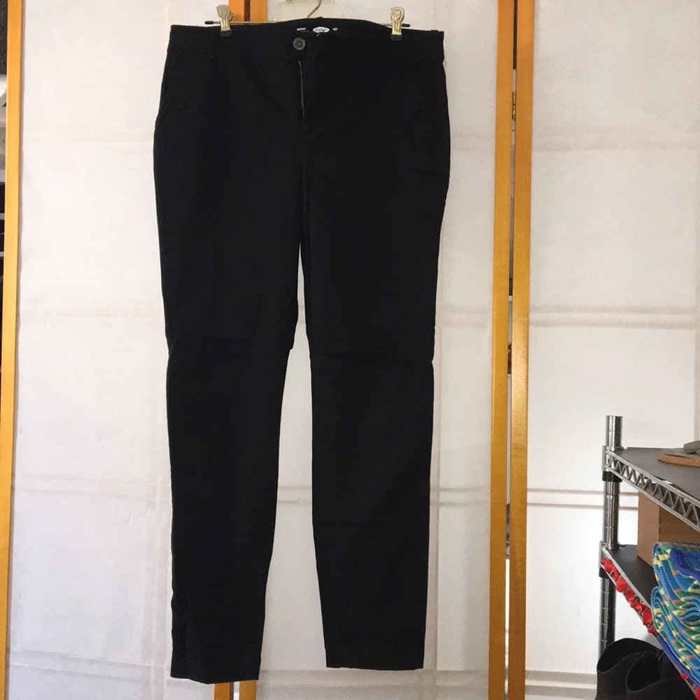 Black pants, skinny leg, cotton blend